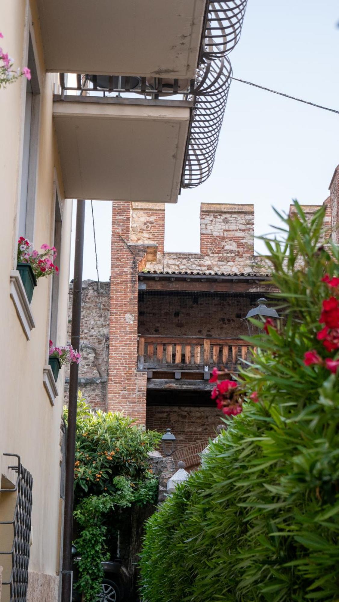 Hotel Villa Cansignorio Lazise Bagian luar foto