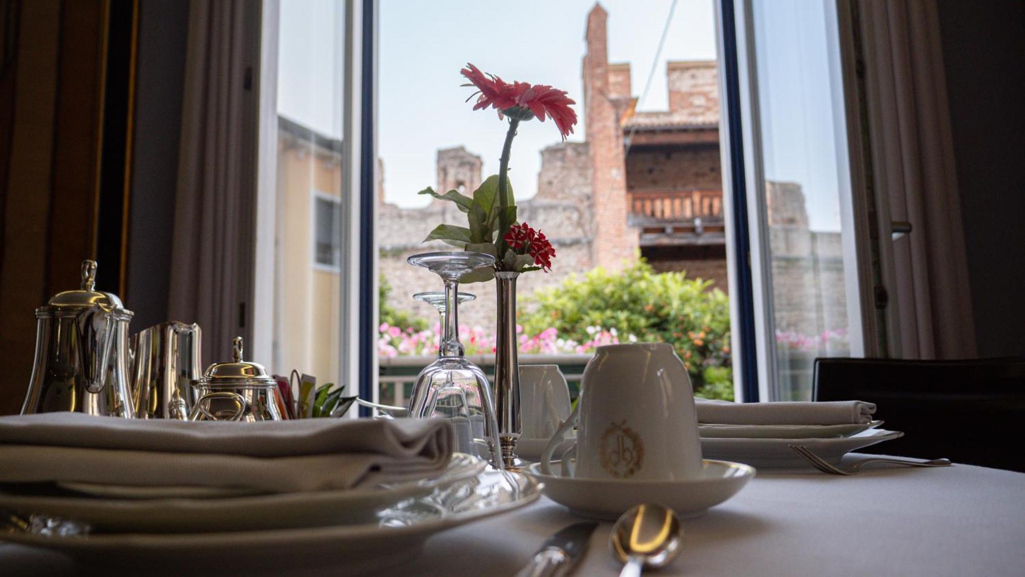 Hotel Villa Cansignorio Lazise Bagian luar foto