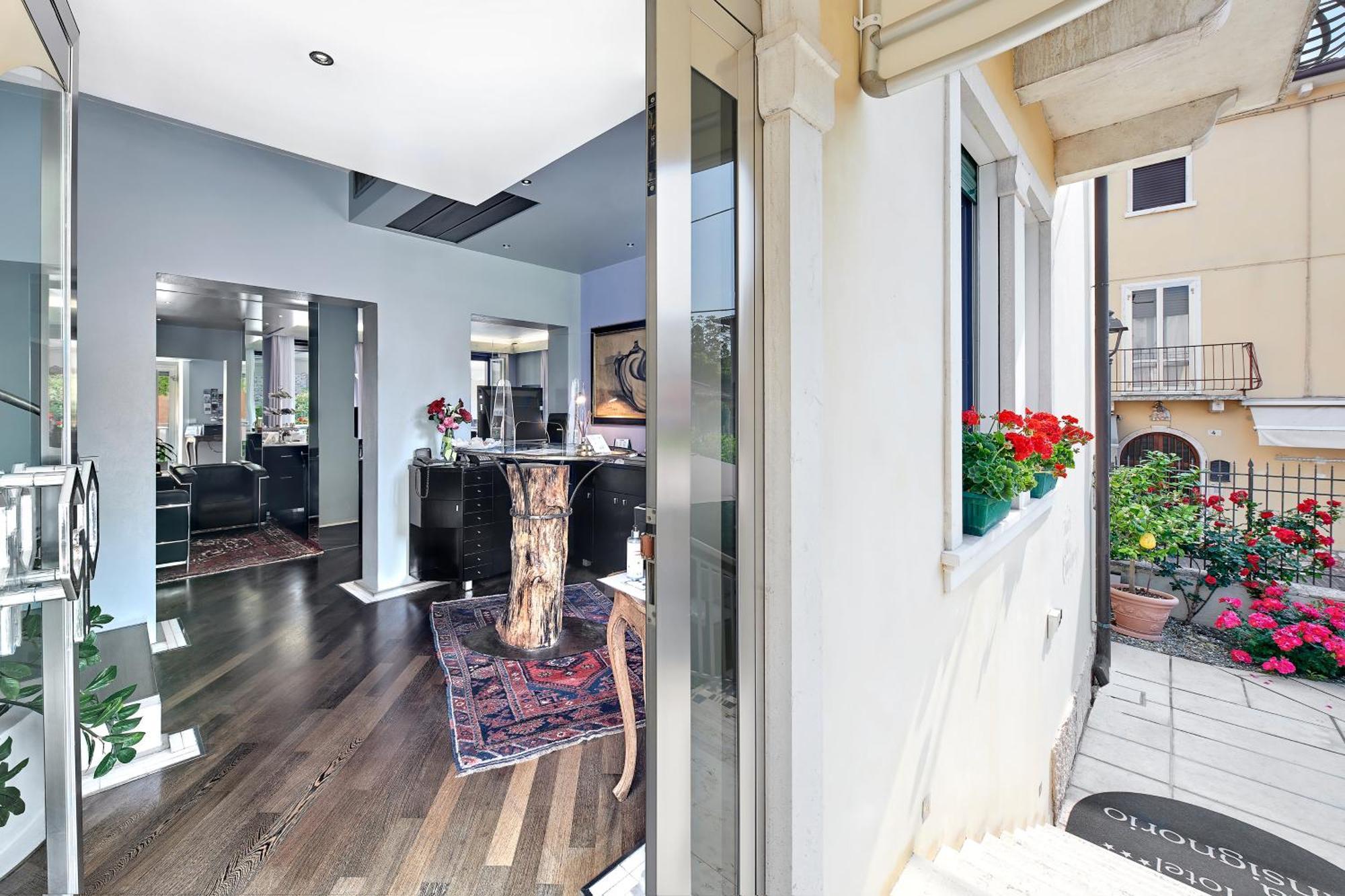 Hotel Villa Cansignorio Lazise Bagian luar foto