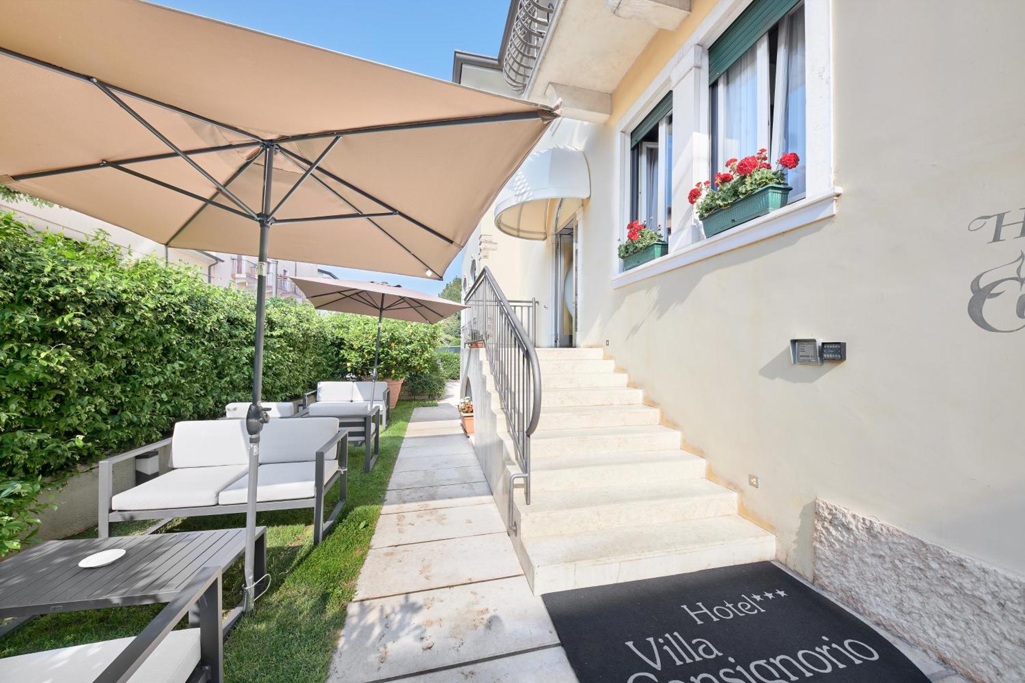Hotel Villa Cansignorio Lazise Bagian luar foto