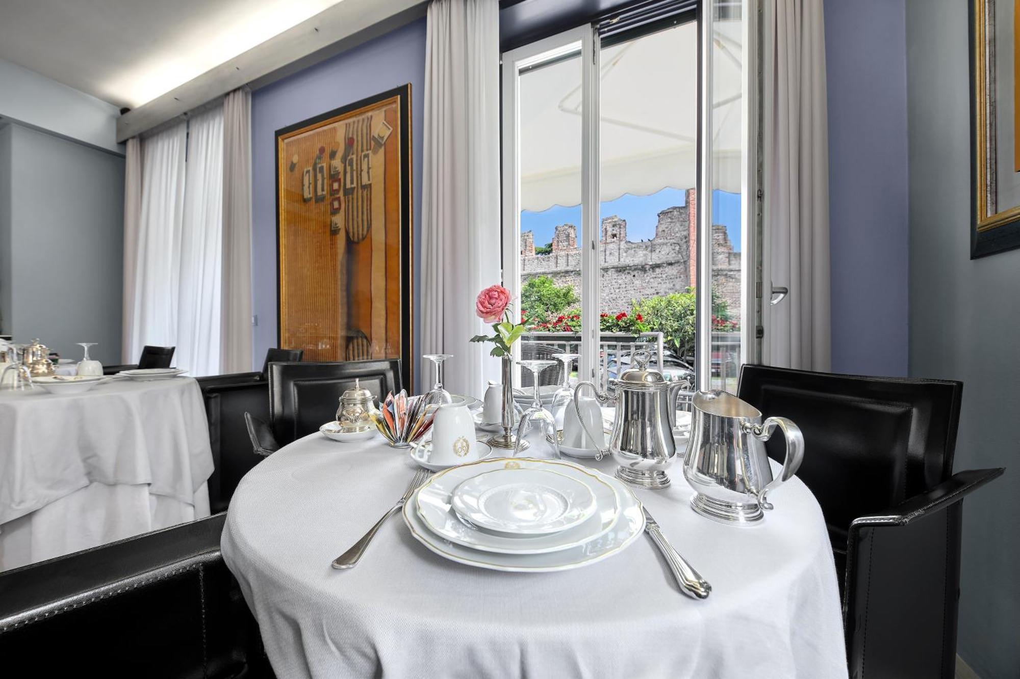 Hotel Villa Cansignorio Lazise Bagian luar foto